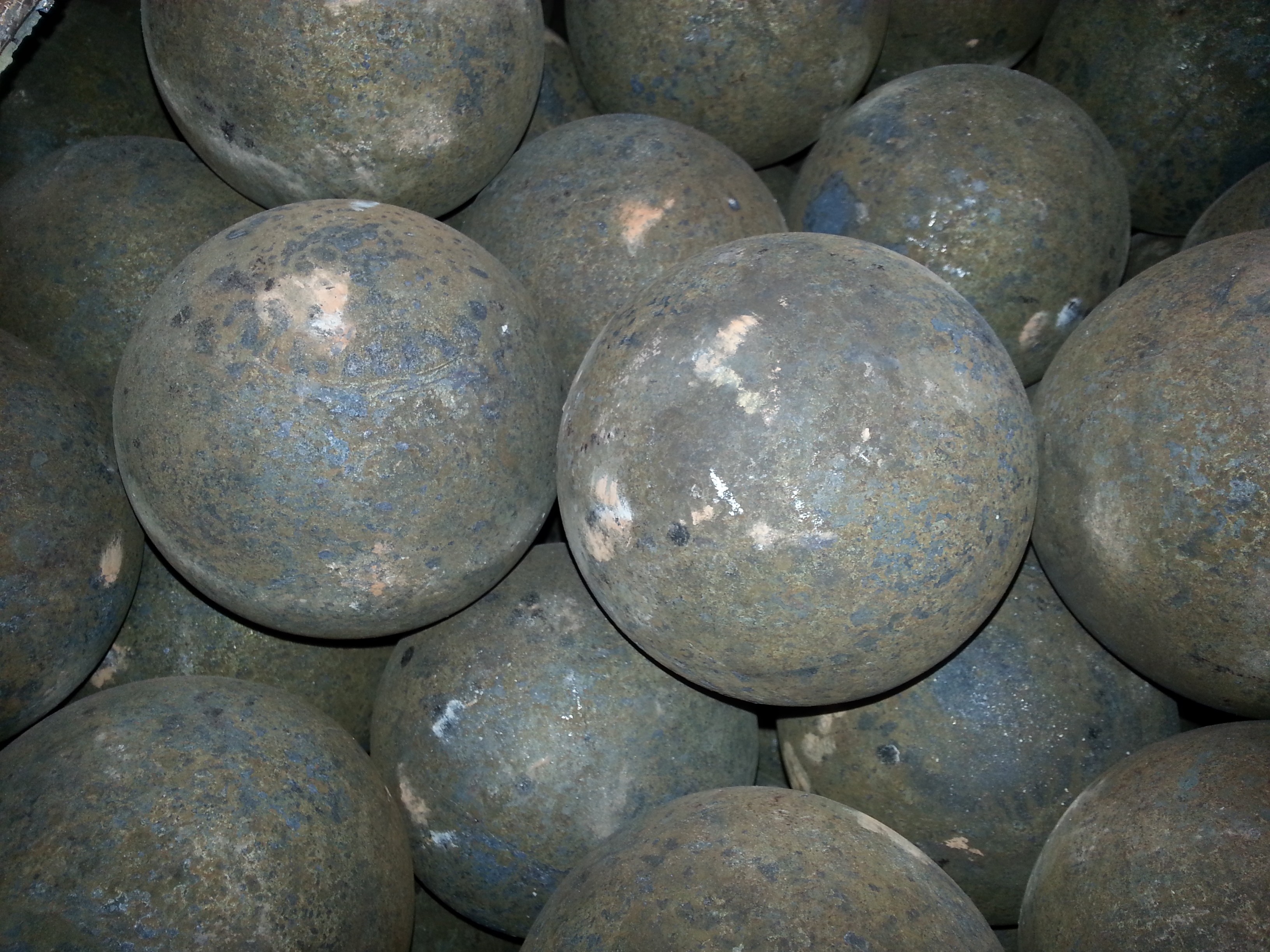 Ditempa Casting Hot bergulir Grinding Steel bola Untuk Tambang Dan Pabrik Semen