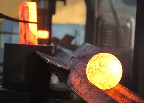 Bahan Chrome Steel Forged Mill Balls Grinding Media Untuk Rock Grinding Machine Disesuaikan