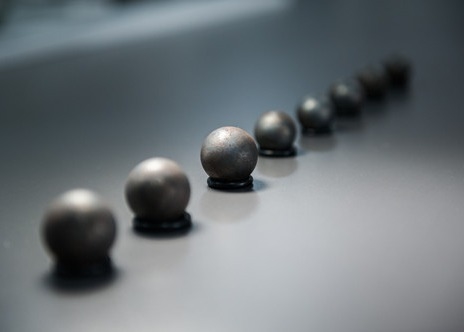Bola baja gulung panas 20mm-150mm layanan casting untuk pabrik bola autogenous untuk penambangan